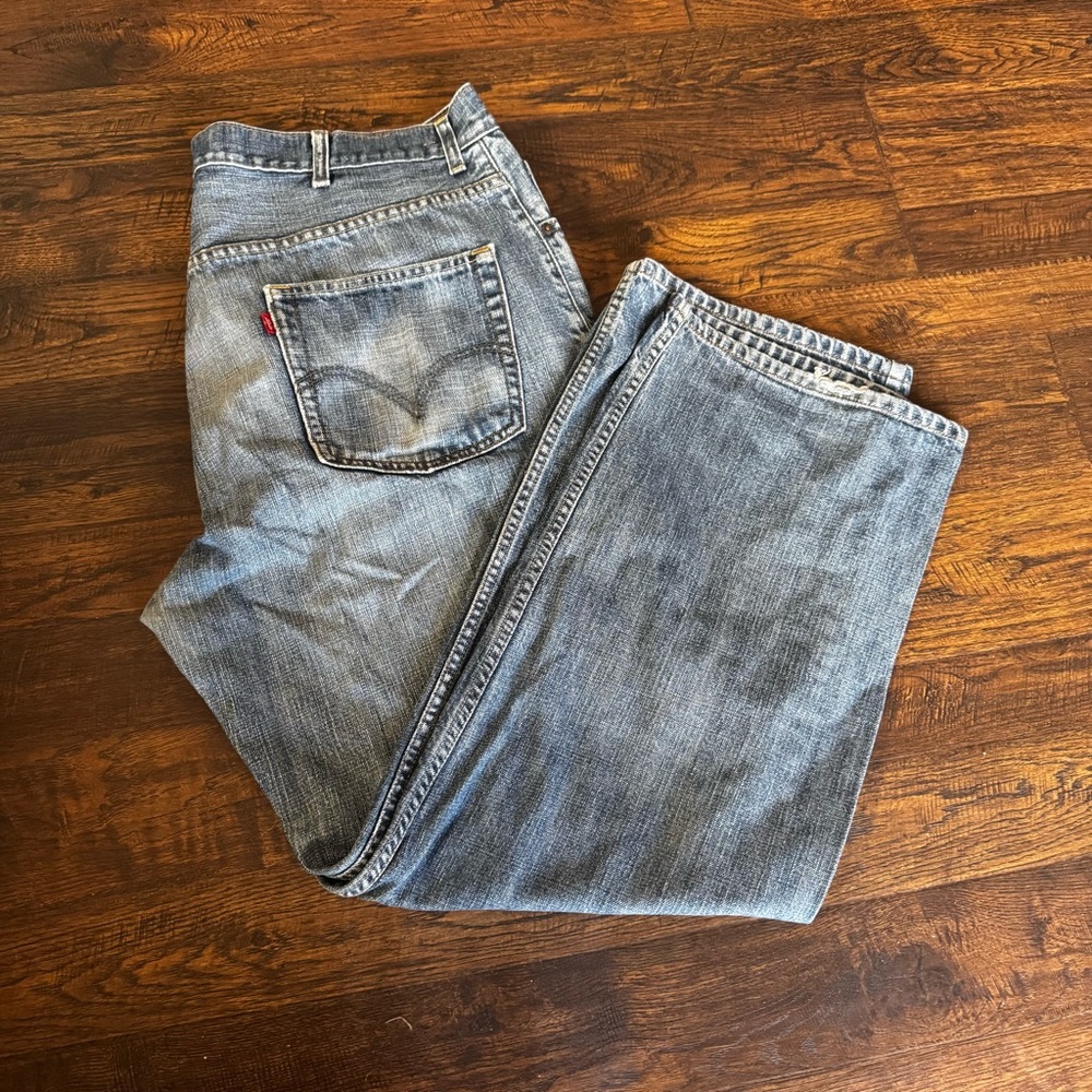 Levi's 569 Relaxed Fit Blue Jeans 40x32 (ACTUAL measurement 38)